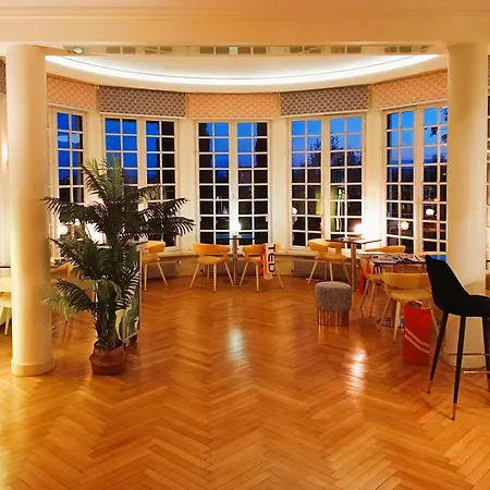 Quand La Dort 4* Ажен