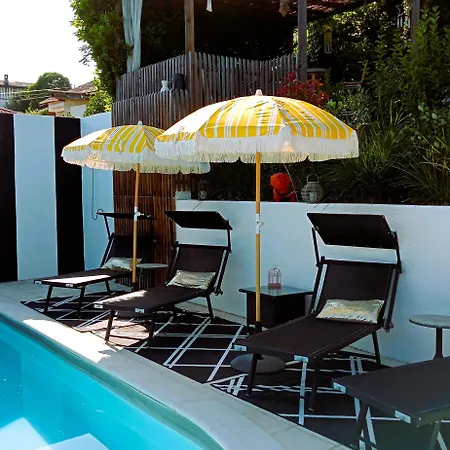 Quand La Dort Couette-café