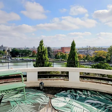 Quand La Dort Couette-café Agen